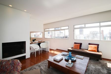 Apartamento para alugar com 410m², 3 quartos e 1 vaga Apartamento para alugar com 410m², 3 quartos e 1 vagaSala 2