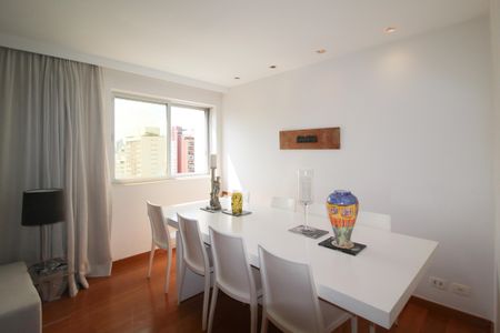 Apartamento para alugar com 410m², 3 quartos e 1 vaga Apartamento para alugar com 410m², 3 quartos e 1 vagaSala 1