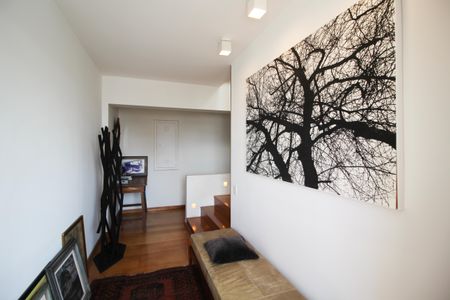 Apartamento para alugar com 410m², 3 quartos e 1 vaga Apartamento para alugar com 410m², 3 quartos e 1 vagaCorredor