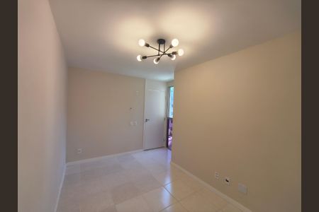 Apartamento à venda com 2 quartos, 45m² em Camorim, Rio de Janeiro