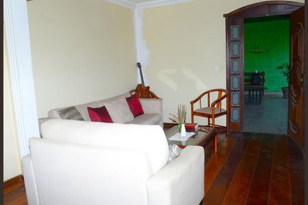 Casa para alugar com 220m², 1 quarto e 1 vagaSala