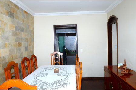 Casa para alugar com 220m², 1 quarto e 1 vagaSala de Jantar