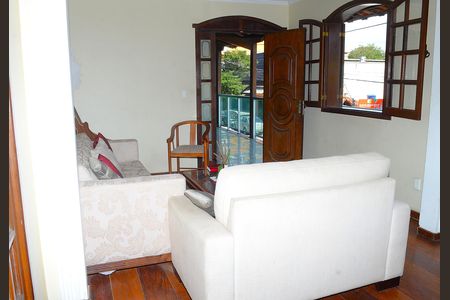 Casa para alugar com 220m², 1 quarto e 1 vagaSala