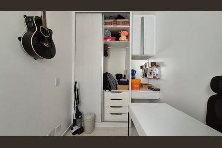 Apartamento à venda com 140m², 3 quartos e 2 vagas Apartamento à venda com 140m², 3 quartos e 2 vagasQuarto