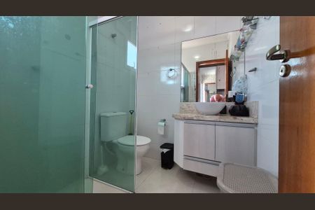 Apartamento à venda com 140m², 3 quartos e 2 vagas Apartamento à venda com 140m², 3 quartos e 2 vagasBanheiro da suíte