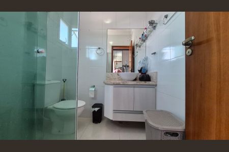 Apartamento à venda com 140m², 3 quartos e 2 vagas Apartamento à venda com 140m², 3 quartos e 2 vagasBanheiro da suíte