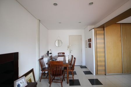 Sala de apartamento para alugar com 1 quarto, 48m² em Vila Progredior, São Paulo