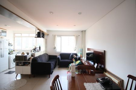 Sala de apartamento para alugar com 1 quarto, 48m² em Vila Progredior, São Paulo