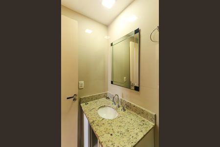 Apartamento à venda com 79m², 2 quartos e 1 vaga Apartamento à venda com 79m², 2 quartos e 1 vagaBanheiro da Suíte 2