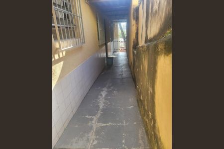 Casa à venda com 115m², 2 quartos e sem vagaCORREDOR EXTERNO