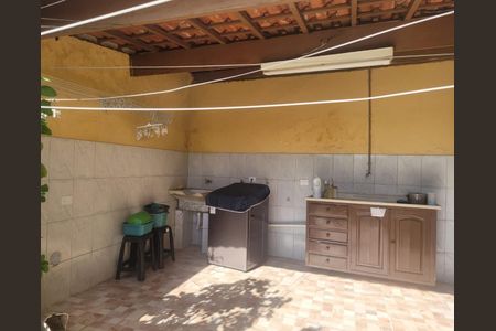 Casa à venda com 115m², 2 quartos e sem vagaLAVANDERIA