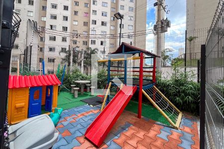 Apartamento para alugar com 33m², 2 quartos e sem vagaÁrea comum - Playground