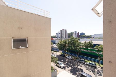 Vista da Sala de apartamento para alugar com 2 quartos, 55m² em Portão, Curitiba