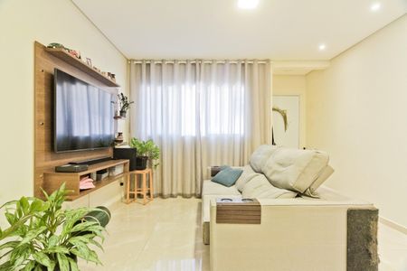 Casa para alugar com 3 quartos, 140m² em Jardim Maristela, São Paulo