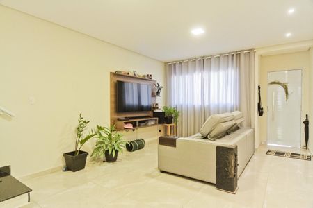 Casa para alugar com 3 quartos, 140m² em Jardim Maristela, São Paulo