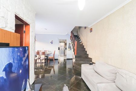 Casa para alugar com 120m², 3 quartos e 5 vagasSala
