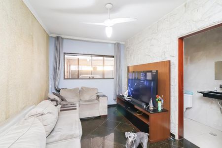 Casa para alugar com 120m², 3 quartos e 5 vagasSala