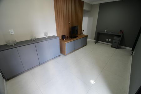 Sala de apartamento para alugar com 1 quarto, 50m² em Cambuí, Campinas