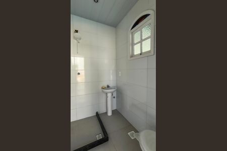 Casa de condomínio à venda com 228m², 4 quartos e 2 vagas Casa de condomínio à venda com 228m², 4 quartos e 2 vagasBanheiro de Serviço