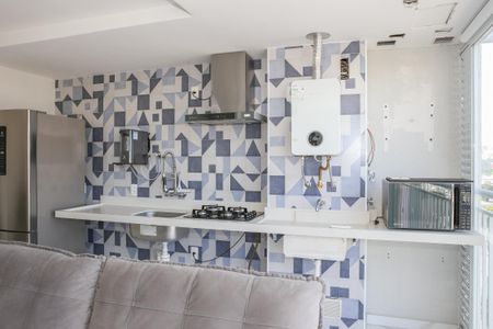 Sala e Cozinha de apartamento para alugar com 2 quartos, 46m² em Parque Industrial Tomas Edson, São Paulo