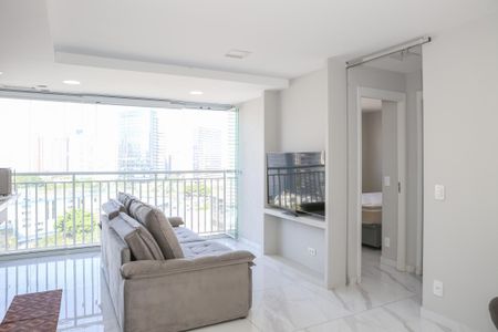 Sala e Cozinha de apartamento para alugar com 2 quartos, 46m² em Parque Industrial Tomas Edson, São Paulo