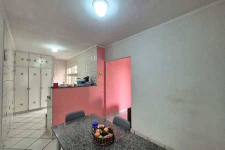 Casa para alugar com 320m², 2 quartos e 8 vagas Casa para alugar com 320m², 2 quartos e 8 vagasCopa