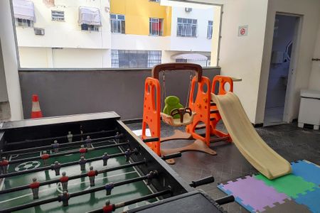 Apartamento para alugar com 80m², 2 quartos e 1 vaga Apartamento para alugar com 80m², 2 quartos e 1 vagaÁrea comum - Playground