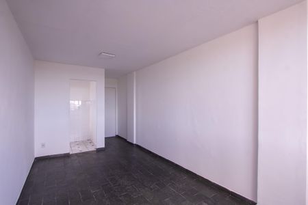Sala de apartamento para alugar com 2 quartos, 80m² em Mutondo, São Gonçalo
