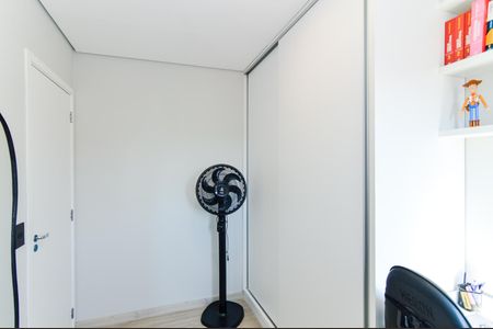 Apartamento à venda com 42m², 2 quartos e 1 vagaQuarto 2