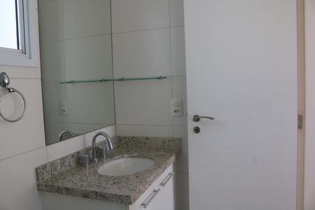 Apartamento para alugar com 65m², 2 quartos e 1 vagaBanheiro 2