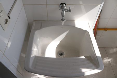 Apartamento para alugar com 65m², 2 quartos e 1 vagaÁrea de Serviço