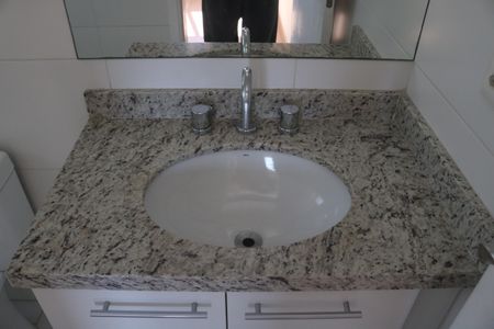 Apartamento para alugar com 65m², 2 quartos e 1 vagaBanheiro 1