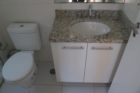 Apartamento para alugar com 65m², 2 quartos e 1 vagaBanheiro 1