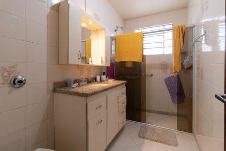 Casa para alugar com 268m², 3 quartos e 4 vagasBanheiro Social