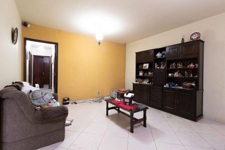Casa para alugar com 268m², 3 quartos e 4 vagasSala