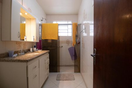 Banheiro Social de casa para alugar com 3 quartos, 268m² em Capão Raso, Curitiba