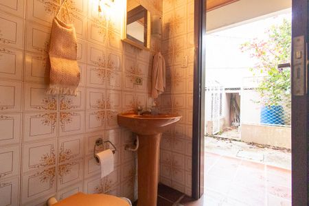 Casa para alugar com 268m², 3 quartos e 4 vagasBanheiro