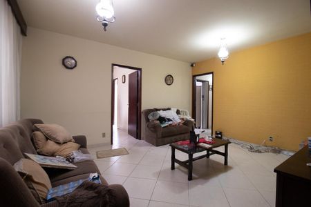Casa para alugar com 268m², 3 quartos e 4 vagasSala
