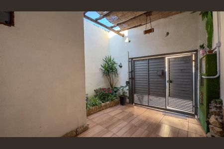 Casa para alugar com 100m², 2 quartos e 1 vaga Casa para alugar com 100m², 2 quartos e 1 vagaGaragem