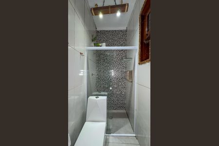 Casa para alugar com 100m², 2 quartos e 1 vaga Casa para alugar com 100m², 2 quartos e 1 vagaBanheiro