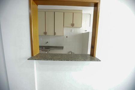 Apartamento para alugar com 68m², 2 quartos e 1 vaga