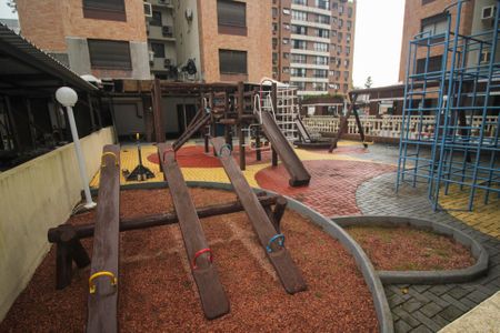 Apartamento para alugar com 95m², 3 quartos e 2 vagasÁrea comum - Playground