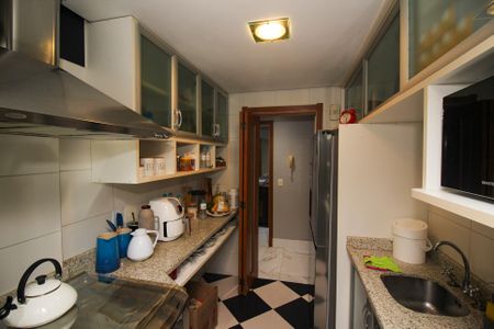 Apartamento para alugar com 95m², 3 quartos e 2 vagasCozinha