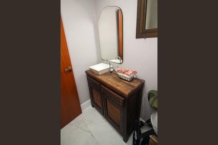 Apartamento para alugar com 95m², 3 quartos e 2 vagasLavabo