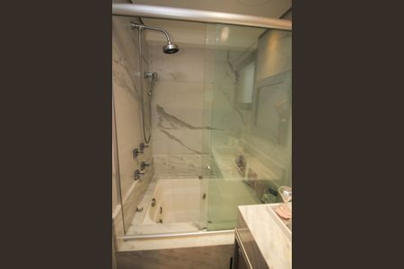 Apartamento para alugar com 95m², 3 quartos e 2 vagasBanheiro da Suíte