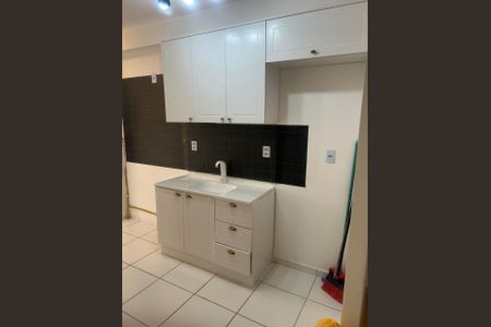 Cozinha de apartamento para alugar com 2 quartos, 50m² em Roselândia, Cotia