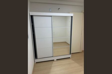 Quarto de apartamento para alugar com 2 quartos, 50m² em Roselândia, Cotia