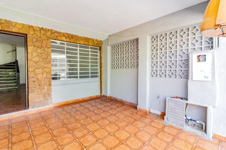 Casa à venda com 160m², 3 quartos e 1 vaga Casa à venda com 160m², 3 quartos e 1 vagaGaragem