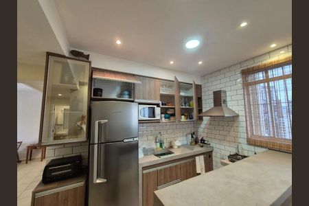 Apartamento à venda com 105m², 2 quartos e sem vagaCozinha