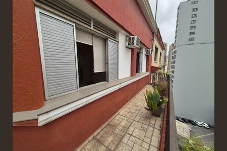 Apartamento à venda com 105m², 2 quartos e sem vagaÁrea externa